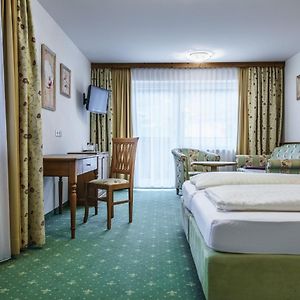 Superior Zimmer mit Kingsize-Bett